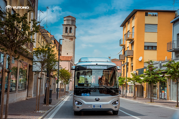 Connectivity and Convenience: Yutong E7Ss Successful Practice in Italy Connectivity and Convenience: Yutong E7Ss Successful Practice in Italy