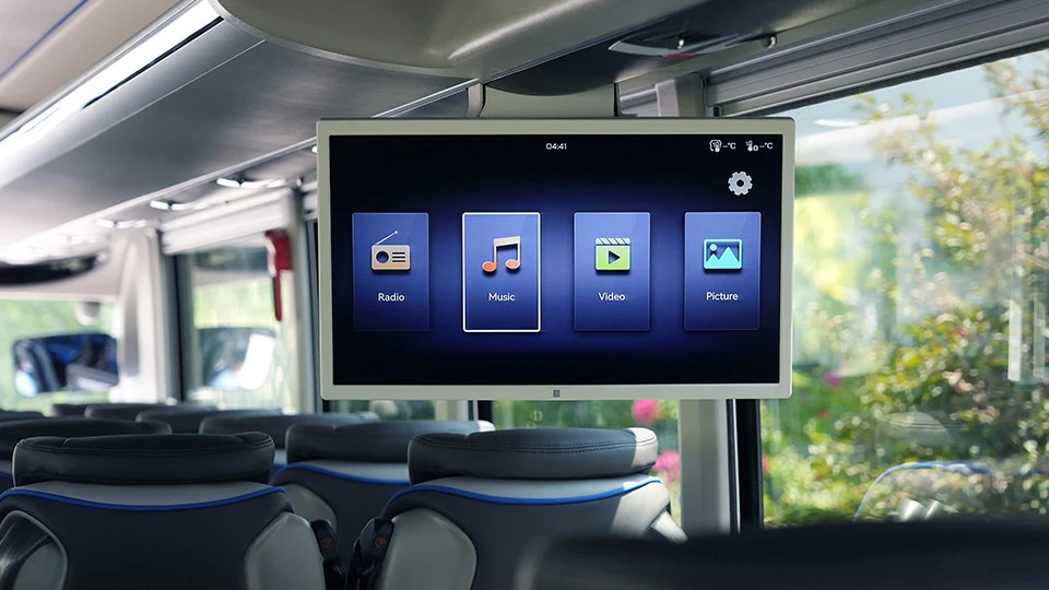 Immersive Infotainment & On-Board Amenities